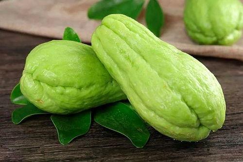 梦见别人吃生瓜,揭秘梦中他人吃生瓜的寓意